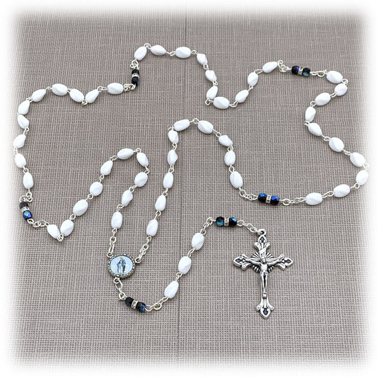 Rondell Zirconia Black Crystals with Aurora Borealis and White Glass Beads Rosary